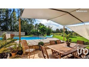 Ferme 8 pièces 250 m²