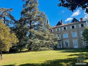 Maison 7 pièces 232 m²