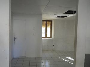 Location locaux professionnels 38 m² à Ales (30100)  422 €