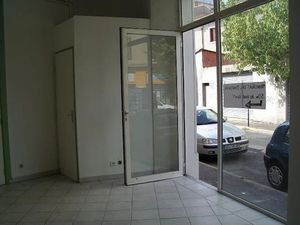 Location locaux professionnels 43 m² à Ales (30100)  440 €