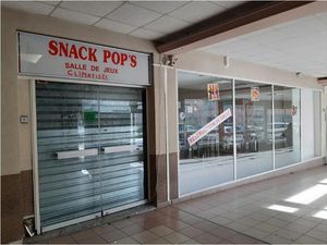 Location locaux professionnels 116 m² à Ales (30100)  507 €