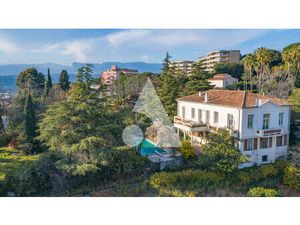 Vente maison 10 pièces 304 m² Nice (06000)