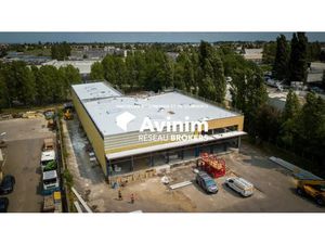 RARE Batiment 1650m2 avec 4000m2 de terrain