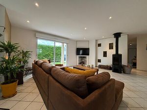 Maison fonctionnelle 5 chambres piscine à Trouy Bourg !