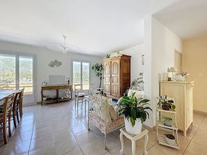 Vente appartement 5 pièces 107.39 m² à Nyons (26110)  280 000 €