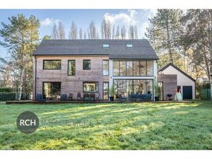 Maison de luxe à vendre à Dampierre-en-Yvelines