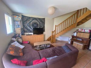 Fort potentiel d'investissement ou pour vous  venez visiter ce bien rapidement.