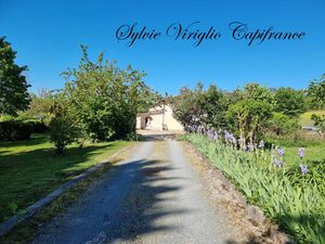 Maison à vendre SAINT PIERRE D'EYRAUD 5 pièce(s) 135m2 267 000€