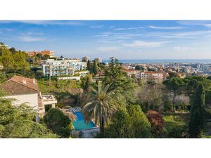 Achat Maison 10 pièces 304m²