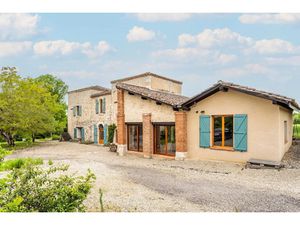 Vente maison 7 pièces 194 m² à Le Pin (82340)  298 000 €