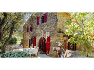 Propriété avec piscine et jardin Lacoste (84)