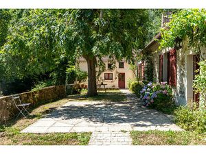 L'Authentique La maison Rouge  un charme d'antan en pleine nature