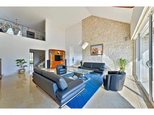 Vente maison 8 pièces 260 m² à Santeny (94440)  1 295 000 €