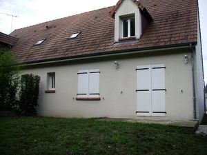 Location maison 5 pièces 100 m² à Contres (41700)  857 €