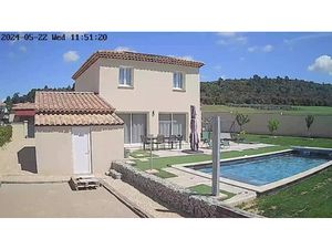 Location maison 5 pièces 136 m² à Vinon-sur-Verdon (83560)  2 100 €