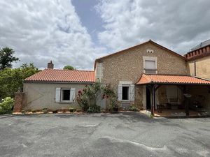 Vente maison 8 pièces 261 m² à Riberac (24600)  178 500 €
