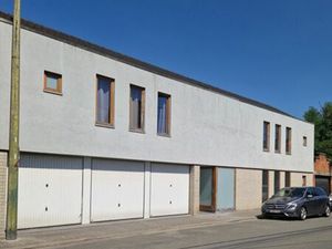 à la porte de la ville  appartement une chambre avec garage