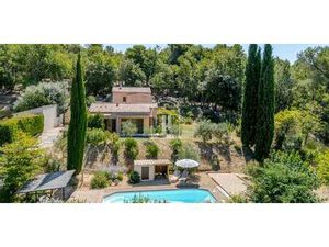 Propriété avec piscine et jardin Vaugines (84)