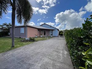 Vente maison 5 pièces 190 m² à Le Moule (97160)  465 000 €