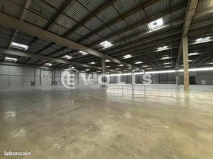 Local logistique 4 057 m²