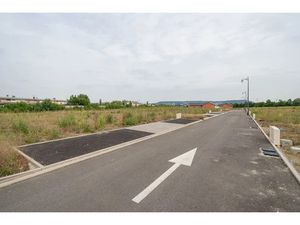 Vente terrain 395.5 m² à Tomblaine (54510)  104 050 €