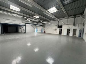 Location local d'activités GENNEVILLIERS 3 584 m²