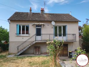 Vente maison 4 pièces 70 m² à La Celle (18200)  87 000 €