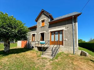 Vente maison 5 pièces 85 m² à Saint-Merd-de-Lapleau (19320)  87 000 €