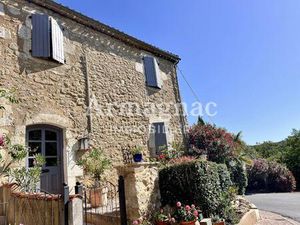 Maison de village avec cour