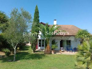 Maison de luxe à vendre à Ahetze