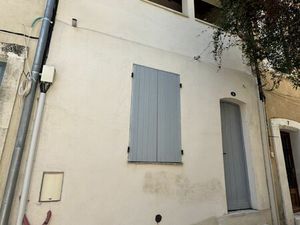 Vente appartement 4 pièces 94 m² Saint-Gilles (30800)