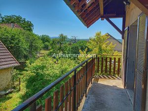 Maison en pierre fort potentiel secteur ARC ET SENANS