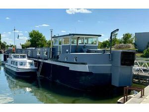 Péniche d'habitation exceptionnelle