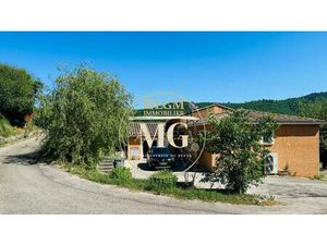 Maison - 6 pièces - 183 m²