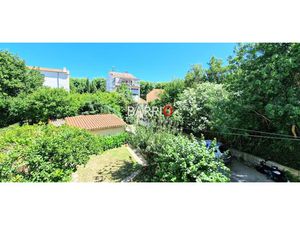 Vente appartement 5 pièces 140 m² à Banyuls-sur-Mer (66650)  325 000 €