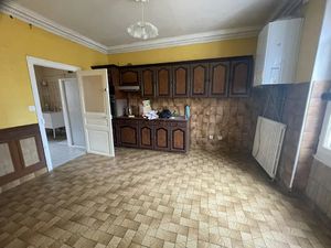 Vente maison 6 pièces 174 m² à Bellerive-sur-Allier (03700)  157 000 €
