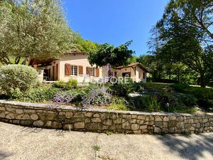 Maison Vianne 6 pièce(s) 148 m2