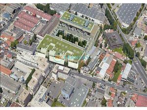 Location local industriel 1600 m² à Noisy-le-Sec (93130)