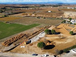 Vente terrain 1011 m² à Neffiès (34320)  151 200 €