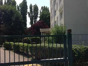 Location meublée appartement 1 pièce 28 m² à Laxou (54520)  560 €