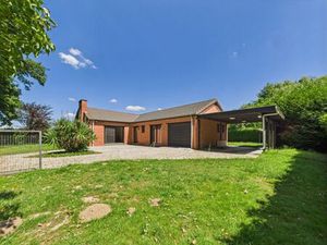 VENDU PAR IVA COMMISSION DE 1 A 2% HTVA