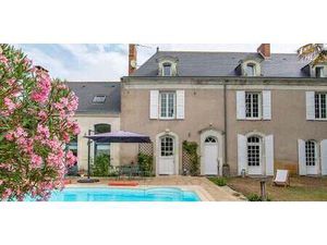 Maison avec piscine et jardin Loire-Authion (49)