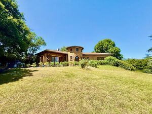 Vente maison 8 pièces 258 m² Salles-Arbuissonnas-en-Beaujolais (69460)