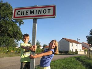 Vente terrain 1040 m² à Cheminot (57420)  139 000 €