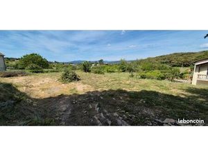 Terrain 1 641 m² Rousson