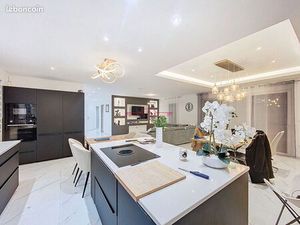 Maison 6 pièces 140 m²