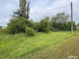 Terrain 1777 m² PONT-DE-POITTE