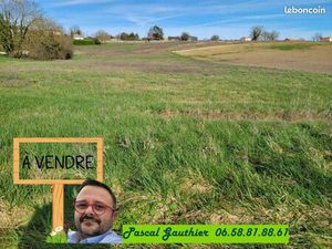 Terrain 6 640 m² Mirebeau