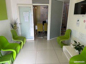 Local commercial 66 m² Le Pontet