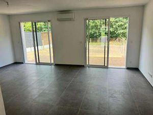 Location Maison à Galgon (33133) : à louer / 90m² Galgon